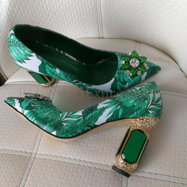 dress shoes 2021 women's famous luxurious green banana leaf women heels rhinestone high on big size, Black
dress shoes 2021 women's famous luxurious green banana leaf women heels rhinestone high on big size, Black