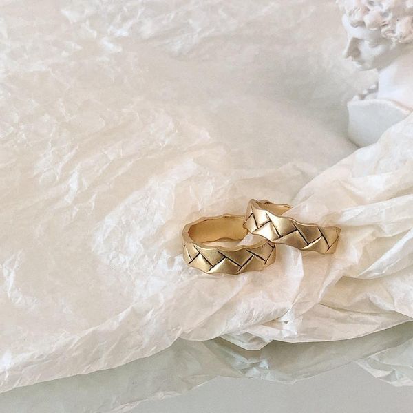 hoop & huggie aomu s925 fashion punk vintage metal gold matte textured personality c-shaped earrings for women girl jewelry winter gifts, Golden;silver
hoop & huggie aomu s925 fashion punk vintage metal gold matte textured personality c-shaped earrings for women girl jewelry winter gifts, Golden;silver