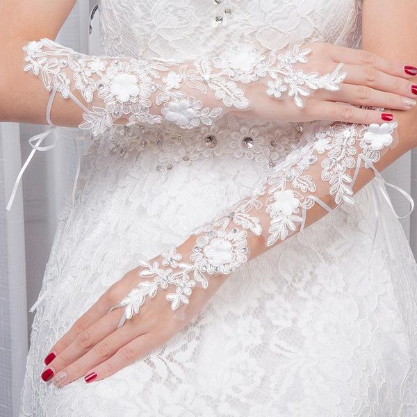 bridal gloves lace bride wedding accessories guantes novia gants mariage, White
bridal gloves lace bride wedding accessories guantes novia gants mariage, White