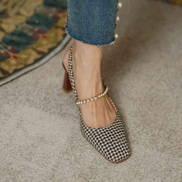 sandles women square toe thick heel french retro shoes pearl buckle high party sandals houndstooth pattern, Black
sandles women square toe thick heel french retro shoes pearl buckle high party sandals houndstooth pattern, Black
