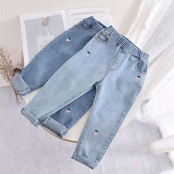 jeans girls' 2021 spring and autumn style little girl strawberry embroidery soft fashionable denim trousers, Blue
jeans girls' 2021 spring and autumn style little girl strawberry embroidery soft fashionable denim trousers, Blue