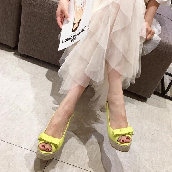 dress shoes 2021 women's summer sweet bow slope heel platform sandals, Black
dress shoes 2021 women's summer sweet bow slope heel platform sandals, Black