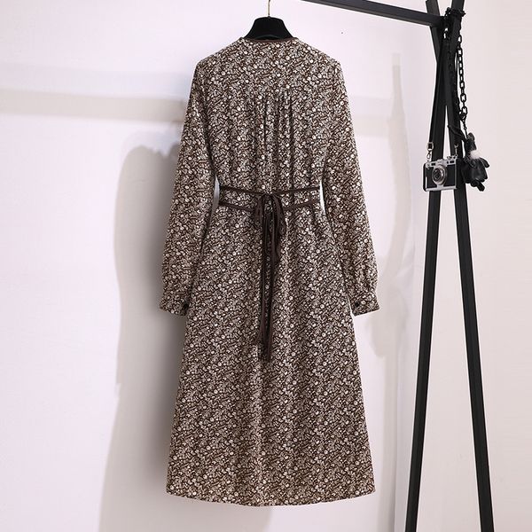 plus vintage female size floral printing boho spring break chiffon dressed in v neck midi beach dress 2021 new tea cloth iz4d, White
plus vintage female size floral printing boho spring break chiffon dressed in v neck midi beach dress 2021 new tea cloth iz4d, White