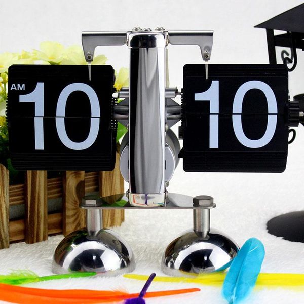 desk & table clocks modern simple european style clock small balance automatic page turning digital living room deskdecoration
desk & table clocks modern simple european style clock small balance automatic page turning digital living room deskdecoration