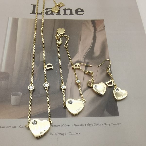 design jewelry diamond inlaid love letter women's necklace set brass girl bracelet temperament earrings, Golden;silver
design jewelry diamond inlaid love letter women's necklace set brass girl bracelet temperament earrings, Golden;silver