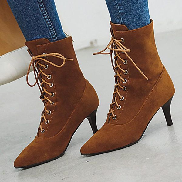 boots short women ankle lace-up female autumn 2021 winter pointed black high heel shoes ladies booties plus size 43 
boots short women ankle lace-up female autumn 2021 winter pointed black high heel shoes ladies booties plus size 43