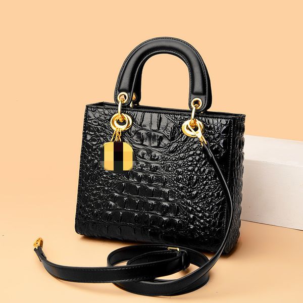 live broadcast goods pu women's bag 2021 new fashion high crocodile pattern versatile diana bag messenger handbag
live broadcast goods pu women's bag 2021 new fashion high crocodile pattern versatile diana bag messenger handbag