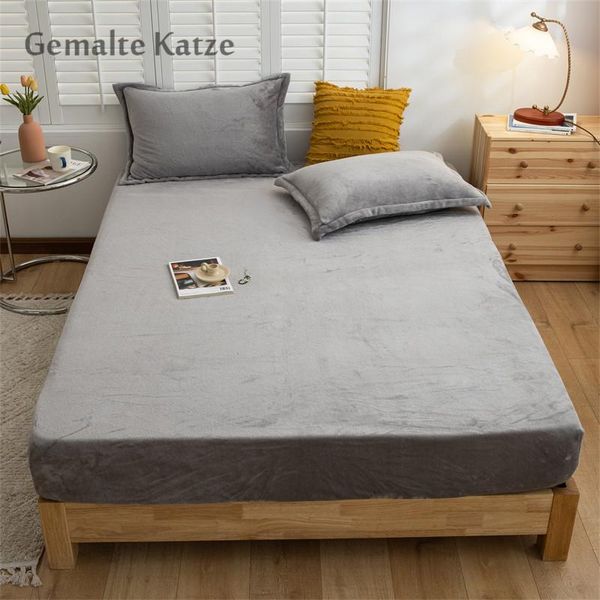 sheets & sets 1pc winter thicken soft crystal velvet fitted sheet with elastic bands non slip adjustable mattress covers for king queen bed
sheets & sets 1pc winter thicken soft crystal velvet fitted sheet with elastic bands non slip adjustable mattress covers for king queen bed