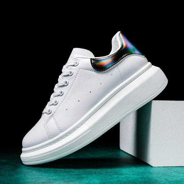 autumn and winter low thick soled leisure couple small white shoes and board shoes, Black
autumn and winter low thick soled leisure couple small white shoes and board shoes, Black
