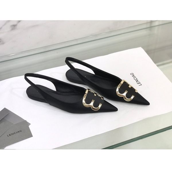 69% off store online family 2021 summer new pointed low-heeled sandals women's flat bottom frosted metal decorative button baotou thick, Black
69% off store online family 2021 summer new pointed low-heeled sandals women's flat bottom frosted metal decorative button baotou thick, Black
