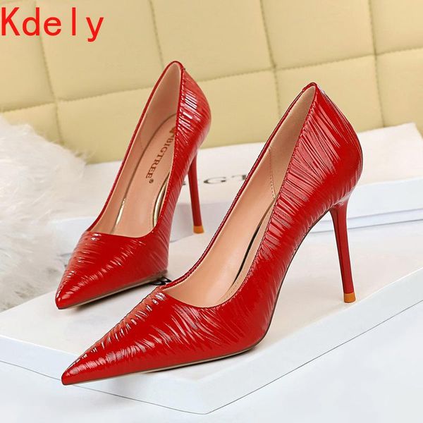 dress shoes pu leather women pumps 2021 fashion high heels wedding nude red pointed large size autumn ladies, Black
dress shoes pu leather women pumps 2021 fashion high heels wedding nude red pointed large size autumn ladies, Black