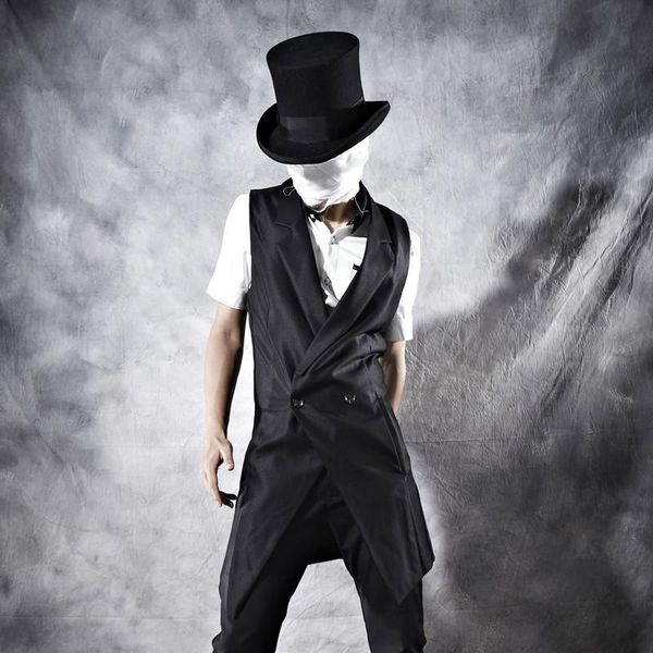 men's vests spring and summer korean nightclub stage decoration body long vest personality trendy hairdresser sleeveless coat, Black;white
men's vests spring and summer korean nightclub stage decoration body long vest personality trendy hairdresser sleeveless coat, Black;white