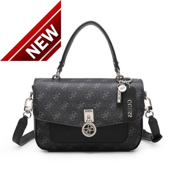 style cap printed women's new old flower messenger single shoulder bag 
style cap printed women's new old flower messenger single shoulder bag