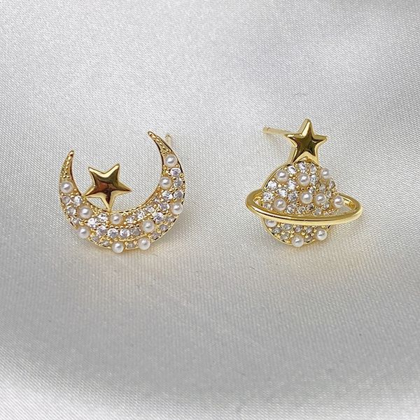 simple asymmetric star moon earrings female autumn winter temperament versatile sweet wind sen series ins commuter accessories, Golden
simple asymmetric star moon earrings female autumn winter temperament versatile sweet wind sen series ins commuter accessories, Golden