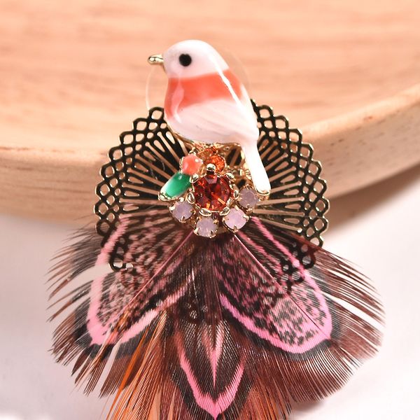 new women girl feather earrings stud bird creative gold alloy crystal design earring european and american handmade aesthetic ear charm, Golden;silver
new women girl feather earrings stud bird creative gold alloy crystal design earring european and american handmade aesthetic ear charm, Golden;silver