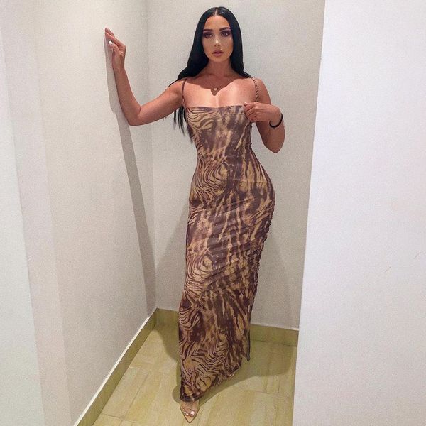 2021 summer new fashion printed one-line neck sling long skirt split dress, Black;gray
2021 summer new fashion printed one-line neck sling long skirt split dress, Black;gray