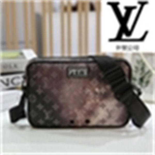 m44165 starry leather square crossbody bag men hand iconic handles shoulder bags totes cross body bag clutches evening, Blue;pink
m44165 starry leather square crossbody bag men hand iconic handles shoulder bags totes cross body bag clutches evening, Blue;pink
