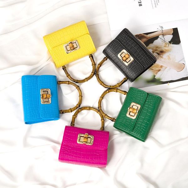 shoulder bags pvc bag female 2021 korean version of bamboo portable mini jelly diagonal mobile phone
shoulder bags pvc bag female 2021 korean version of bamboo portable mini jelly diagonal mobile phone