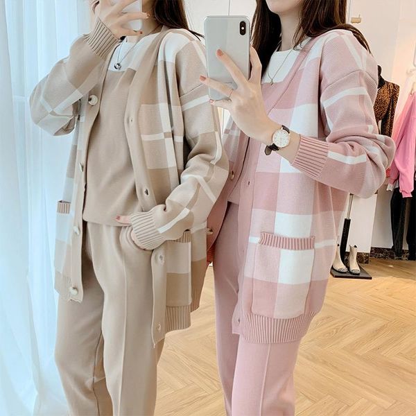 women's two piece pants plaid knit cardigans sweater suit for women spliced loose v-neck cardigan with elastic waist long 3 winter set, White
women's two piece pants plaid knit cardigans sweater suit for women spliced loose v-neck cardigan with elastic waist long 3 winter set, White
