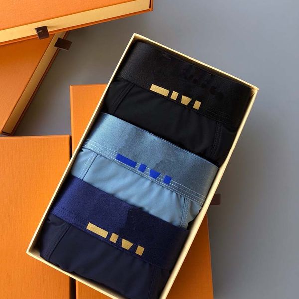 fashion classic underpants men boxers designers brand breathable quick dry premium comfort senior a box with 3 pieces of underwear, Black;white
fashion classic underpants men boxers designers brand breathable quick dry premium comfort senior a box with 3 pieces of underwear, Black;white