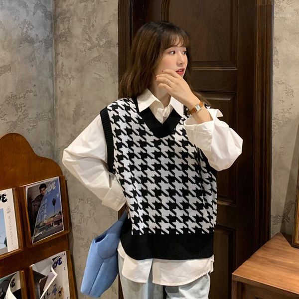 korean black and white check women's knitted vest office elegant versatile v-neck sleeveless sweater sweaters, White;black
korean black and white check women's knitted vest office elegant versatile v-neck sleeveless sweater sweaters, White;black