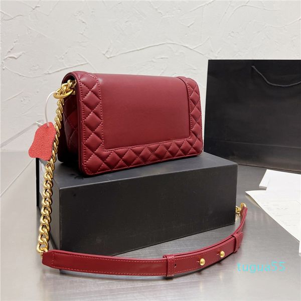 designer channelity bags for women black handbag leather chain slant shoulder clutch totes bag cc double letters solid hasp waist square str
designer channelity bags for women black handbag leather chain slant shoulder clutch totes bag cc double letters solid hasp waist square str
