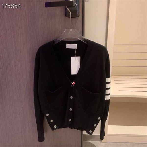092507 british style v-bell cardigan tb classic basic four bar knit coat versatile1, Black
092507 british style v-bell cardigan tb classic basic four bar knit coat versatile1, Black