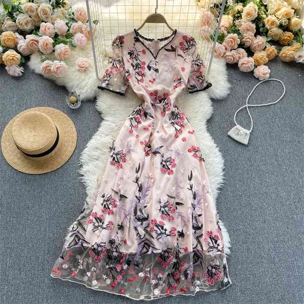 summer retro fashion embroidered flowers dresses women's v-neck hollow out short-sleeved slimming midi dress vestido feminino 210525, Black;gray
summer retro fashion embroidered flowers dresses women's v-neck hollow out short-sleeved slimming midi dress vestido feminino 210525, Black;gray