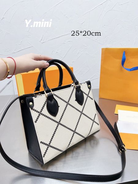 luxury designers handbag tote shoulder clutch bags on the go crossbody shopping bag purses letters flowers floral one handle wallet backpack
luxury designers handbag tote shoulder clutch bags on the go crossbody shopping bag purses letters flowers floral one handle wallet backpack