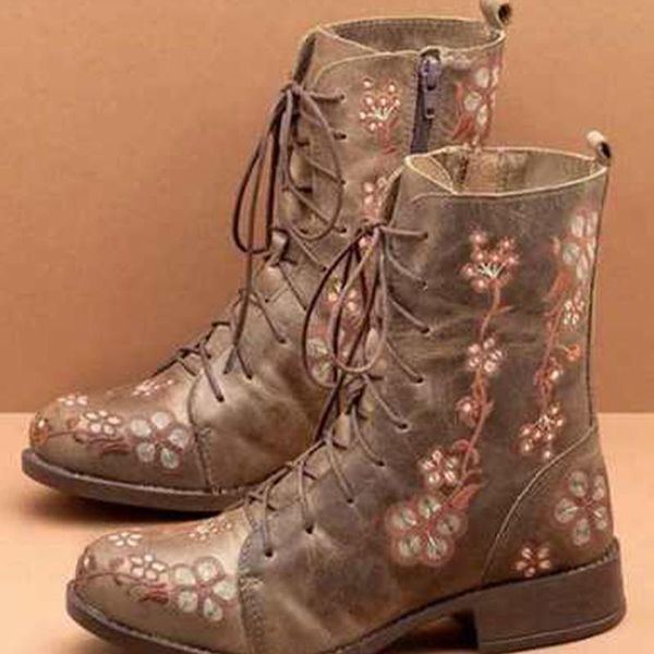 boots woman embroidery ankle 2021 women zip short winter lace up pu leather female floral footwear ladies shoes plus size, Black
boots woman embroidery ankle 2021 women zip short winter lace up pu leather female floral footwear ladies shoes plus size, Black