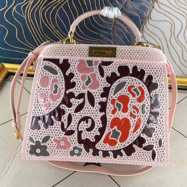 women luxurys handbag embroidery patchwork color shoulder bag genuine leather lady tote bag designers fashion crossbody bag hasp hand bags
women luxurys handbag embroidery patchwork color shoulder bag genuine leather lady tote bag designers fashion crossbody bag hasp hand bags