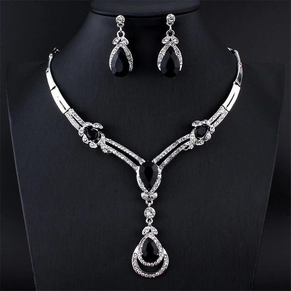 earrings & necklace dubai crystal jewelry gift elegant women birthday party water drop shape pendant fashion sets, Silver
earrings & necklace dubai crystal jewelry gift elegant women birthday party water drop shape pendant fashion sets, Silver