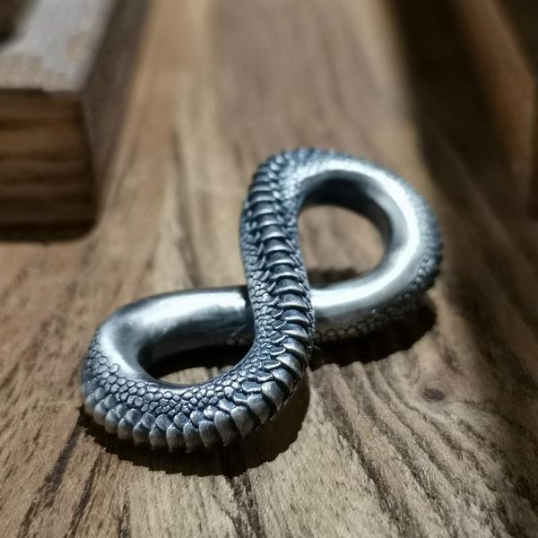 pendant necklaces retro silvercolor handmade carving scale infinity dragon/snake trendy men women hip hop jewelry gifts, Silver
pendant necklaces retro silvercolor handmade carving scale infinity dragon/snake trendy men women hip hop jewelry gifts, Silver
