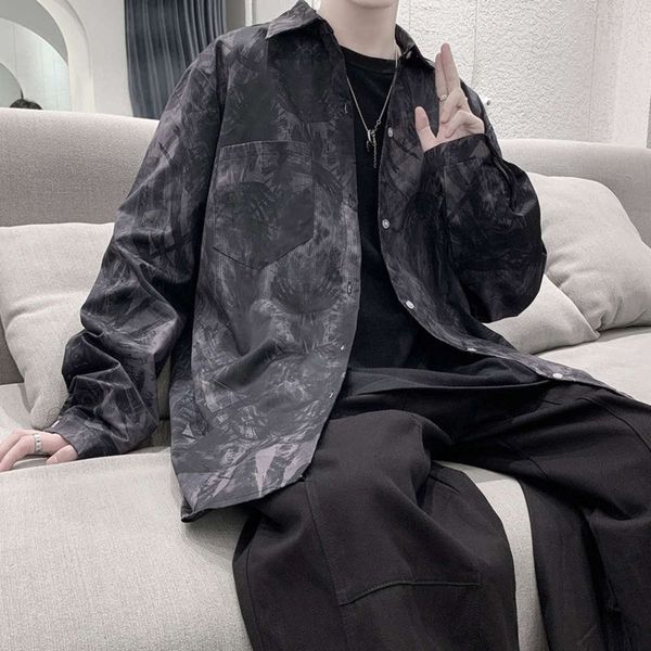 long sleeve men's graffiti printed shirt is very beautiful, and it's the trend of autumn coat, White;black
long sleeve men's graffiti printed shirt is very beautiful, and it's the trend of autumn coat, White;black