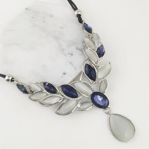 jewelry korean cat's eye stone pendant, elegant and simple, double leather rope necklace can be wholesale, Silver
jewelry korean cat's eye stone pendant, elegant and simple, double leather rope necklace can be wholesale, Silver