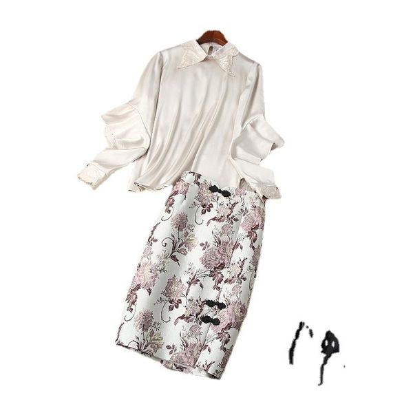 casual dresses 2021 embroidered lapel shirt long sleeves purple trousers jacquard skirt suits european and american women's wear for sp, Black;gray
casual dresses 2021 embroidered lapel shirt long sleeves purple trousers jacquard skirt suits european and american women's wear for sp, Black;gray