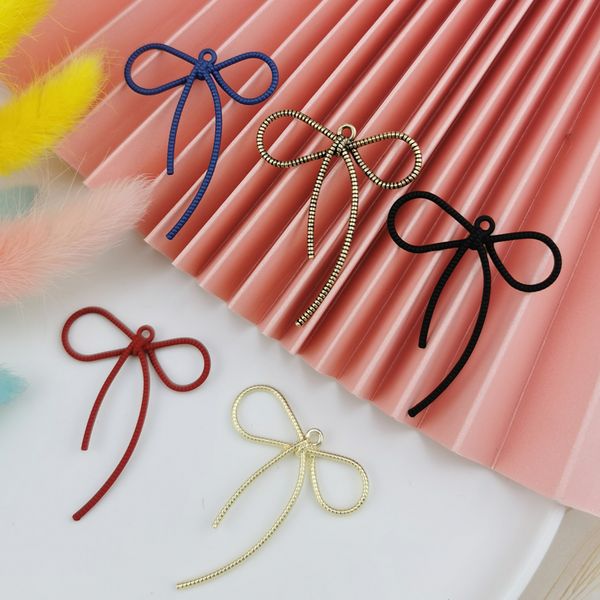 apeur 10pcs hollow out spray paint big size bow metal charms pendants fit earring necklaces floating fit jewelry diy accessory, Bronze;silver
apeur 10pcs hollow out spray paint big size bow metal charms pendants fit earring necklaces floating fit jewelry diy accessory, Bronze;silver