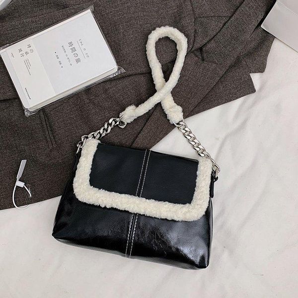 cross body women's shoulder bag leather high capacity belt decoration western-style burrs hasp fashion fine soft vintage crossbody hand 
cross body women's shoulder bag leather high capacity belt decoration western-style burrs hasp fashion fine soft vintage crossbody hand