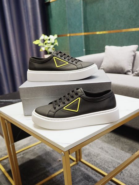 fashion paris casual shoes triple black white beige red green flat men women sock sneakers platform sneaker 1119 boots
fashion paris casual shoes triple black white beige red green flat men women sock sneakers platform sneaker 1119 boots