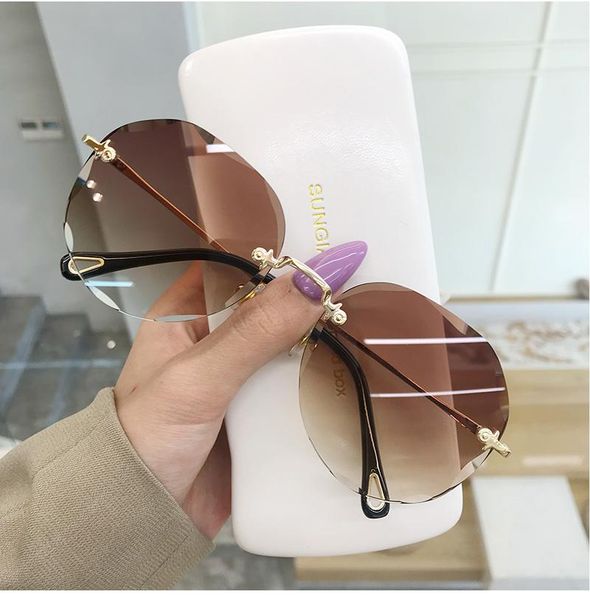 sunglasses kujuny rimless cat eye women trendy oversized sun glasses ladies gradient shades framless eyewear uv400 mirror, White;black
sunglasses kujuny rimless cat eye women trendy oversized sun glasses ladies gradient shades framless eyewear uv400 mirror, White;black