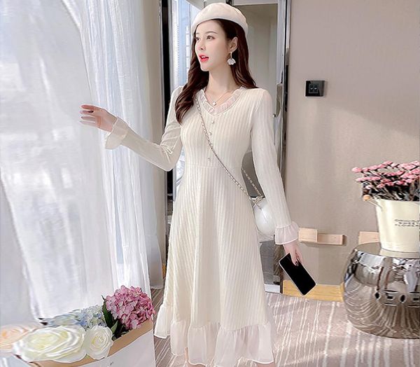 casual dresses autumn knitting women long sleeve korea style design a-line v-neck button patchwork ruffled lace elegant dress vestidos, Black;gray
casual dresses autumn knitting women long sleeve korea style design a-line v-neck button patchwork ruffled lace elegant dress vestidos, Black;gray