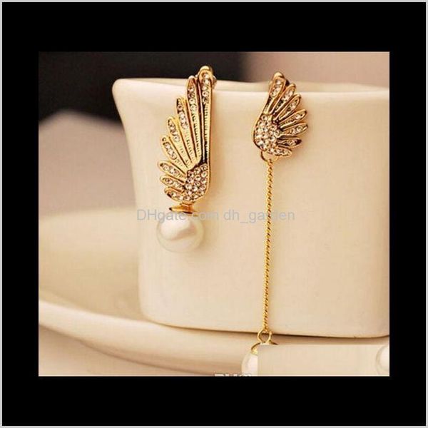 jewelrywomen elegant rhinestone stud gold plated dangle jewelry asymmetric angel wings earings pearl earrings ear rings drop delivery 2021 q, Golden;silver
jewelrywomen elegant rhinestone stud gold plated dangle jewelry asymmetric angel wings earings pearl earrings ear rings drop delivery 2021 q, Golden;silver