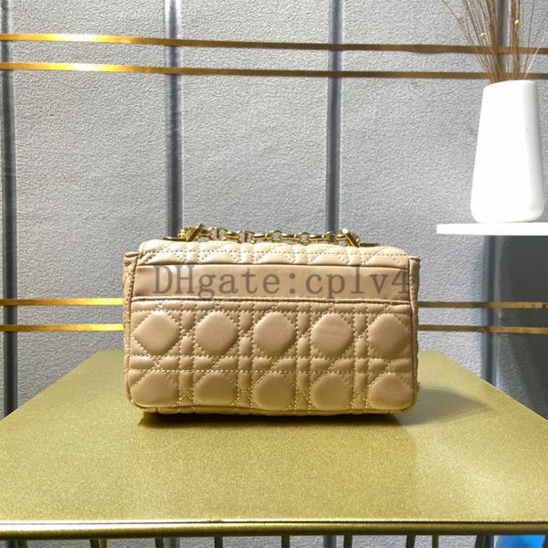 designer luxury bag genuine chain fashion all-match small square s rhombus one-shoulder diagonal female hand women's leather handbag
designer luxury bag genuine chain fashion all-match small square s rhombus one-shoulder diagonal female hand women's leather handbag