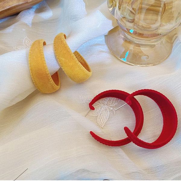 hoop & huggie vintage earrings jewelry c-shaped flocking korean version of autumn and winter plush color half circle 2021 trendy, Golden;silver
hoop & huggie vintage earrings jewelry c-shaped flocking korean version of autumn and winter plush color half circle 2021 trendy, Golden;silver