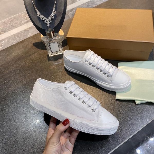 2021 luxury designer logo shoes vintage print check cotton sneakers men women casual canvas shoes, Black
2021 luxury designer logo shoes vintage print check cotton sneakers men women casual canvas shoes, Black