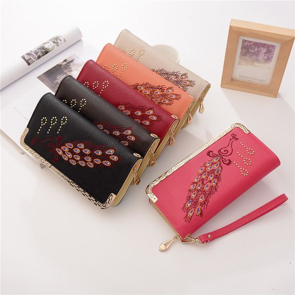 new fashion ladies long pu leather wallet peacock embroidery nail single zipper clutch mobile phone coin purse, Red;black
new fashion ladies long pu leather wallet peacock embroidery nail single zipper clutch mobile phone coin purse, Red;black