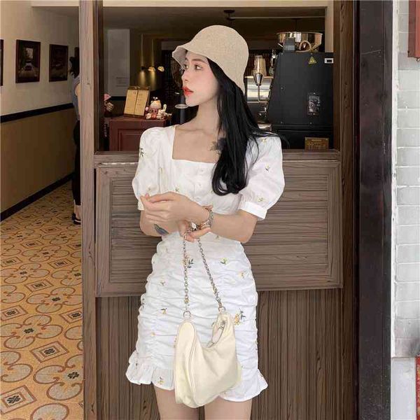 casual dresses elegant puff sleeve floral square collar design women korean trumpet summer mini chiffon slim clothes cute c38r, Black;gray
casual dresses elegant puff sleeve floral square collar design women korean trumpet summer mini chiffon slim clothes cute c38r, Black;gray