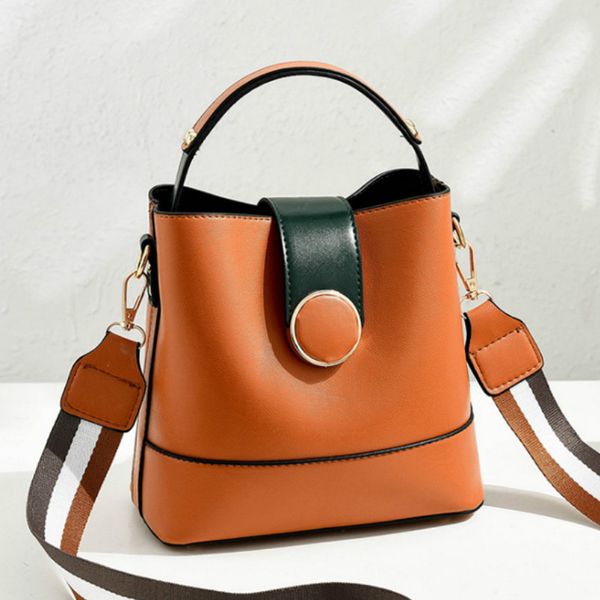 new messenger bag women bucket shoulder bag large capacity casual pu leather vintage lady handbag luxury designer shopping bag
new messenger bag women bucket shoulder bag large capacity casual pu leather vintage lady handbag luxury designer shopping bag