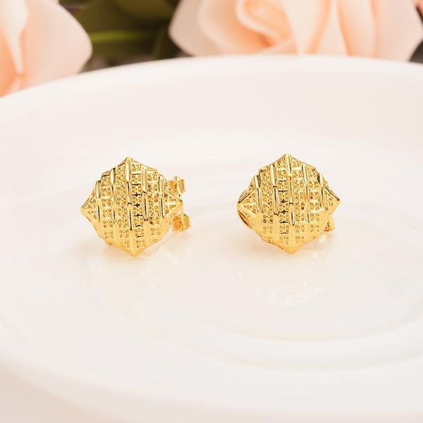 clip-on & screw back 2 pairs fashion jewelry geometric clip earrings for women gold twisted cross earring, Silver
clip-on & screw back 2 pairs fashion jewelry geometric clip earrings for women gold twisted cross earring, Silver