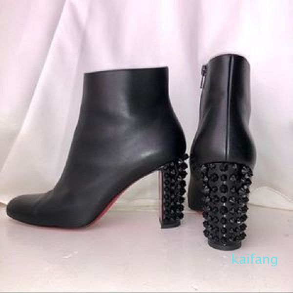 2023-luxury designer women boots leather out line spike heel chunky heels studs lug sole ankle boot booties party, Black
2023-luxury designer women boots leather out line spike heel chunky heels studs lug sole ankle boot booties party, Black